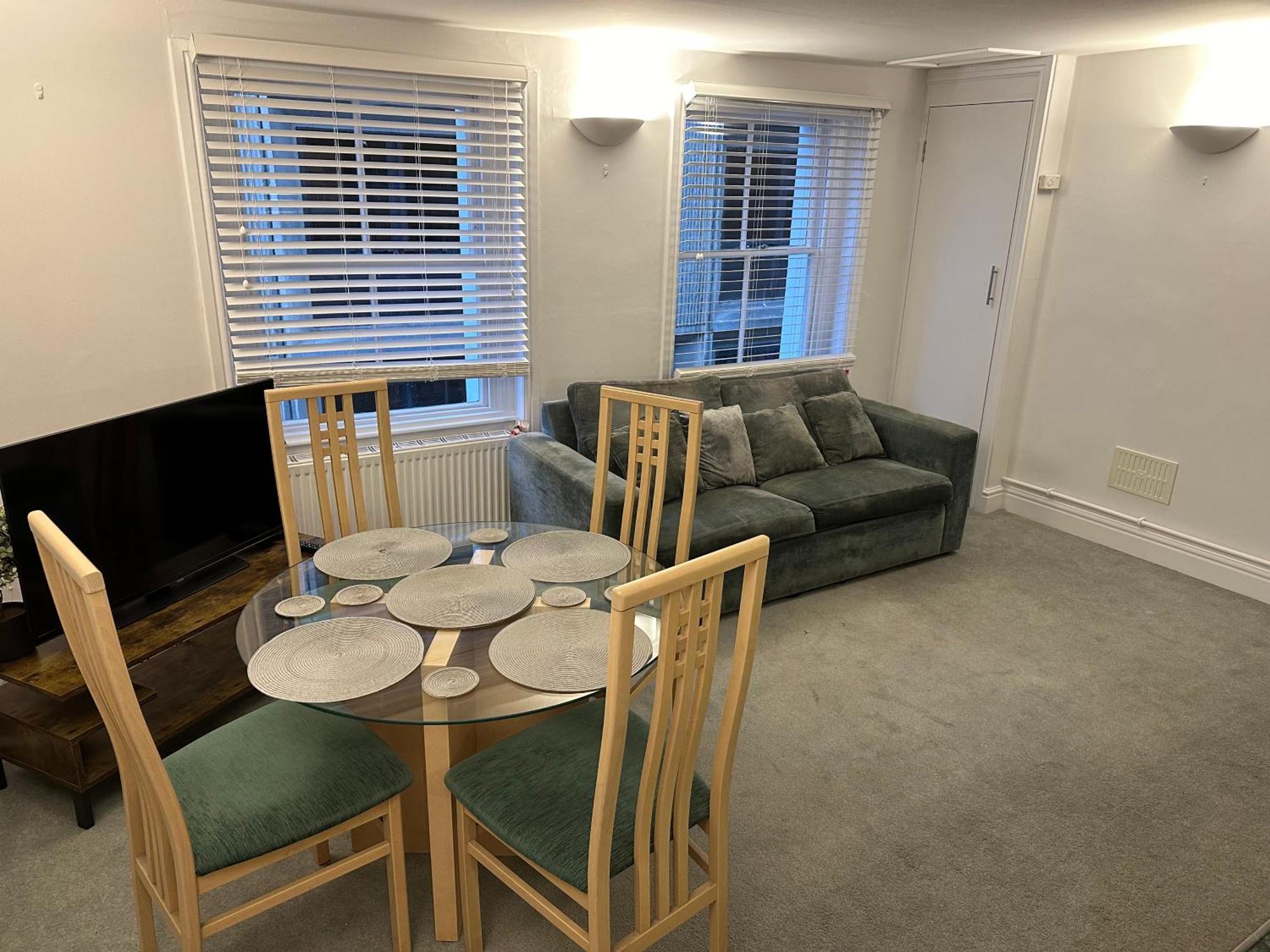 1 Bedroom Apartment Central London Cg Екстериор снимка
